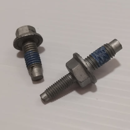Genuine Ford Bolt | 1818019