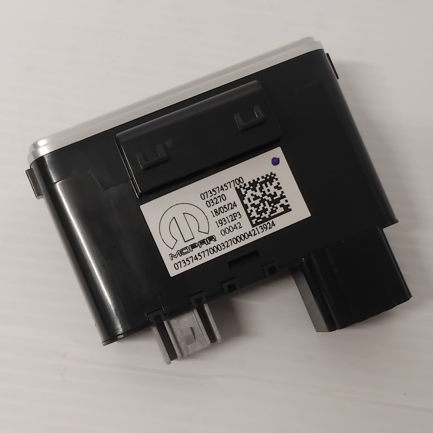 Genuine Double USB Port - CarPlay / Android Auto - Fiat 500 2020- | 735745770