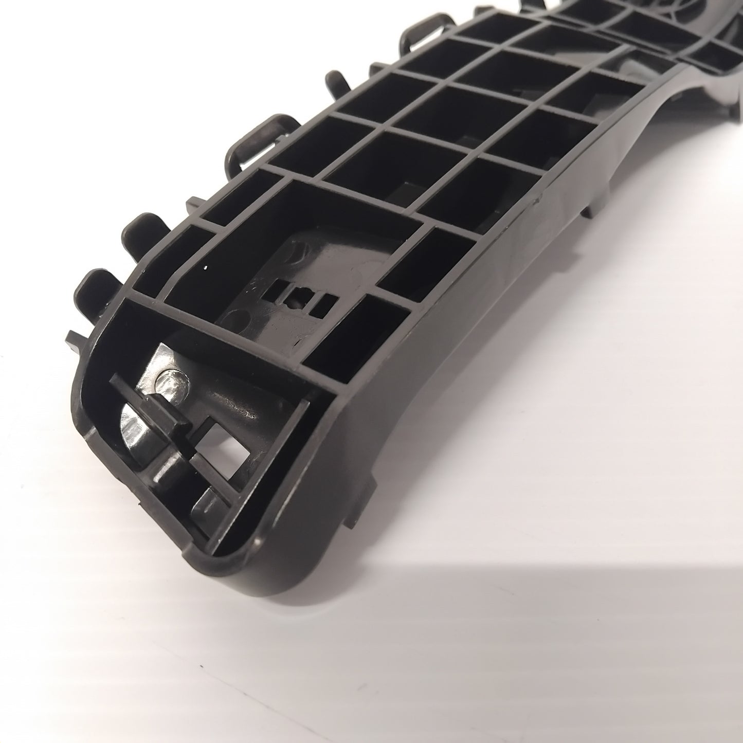 Genuine Rear Right Bumper Side Holder - Suzuki Splash | 71822-51K00-000