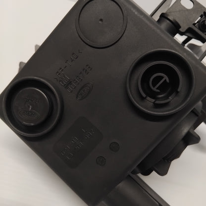 Genuine Front Left Fog Lamp - Vauxhall Astra H / Zafira B | 13261997