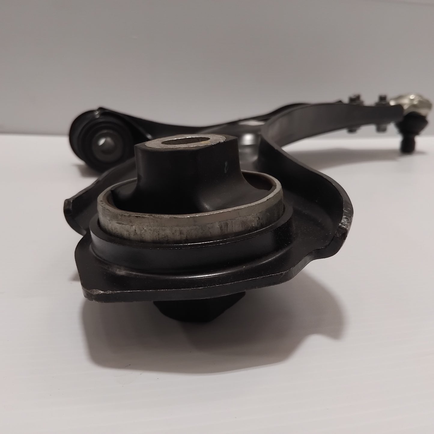 Genuine Fiat Swinging Arm | 50521046