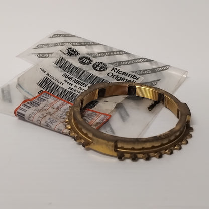 Genuine 4th Synchronizer Ring - Fiat 500 / 500X / 500L Diesel | 46766023