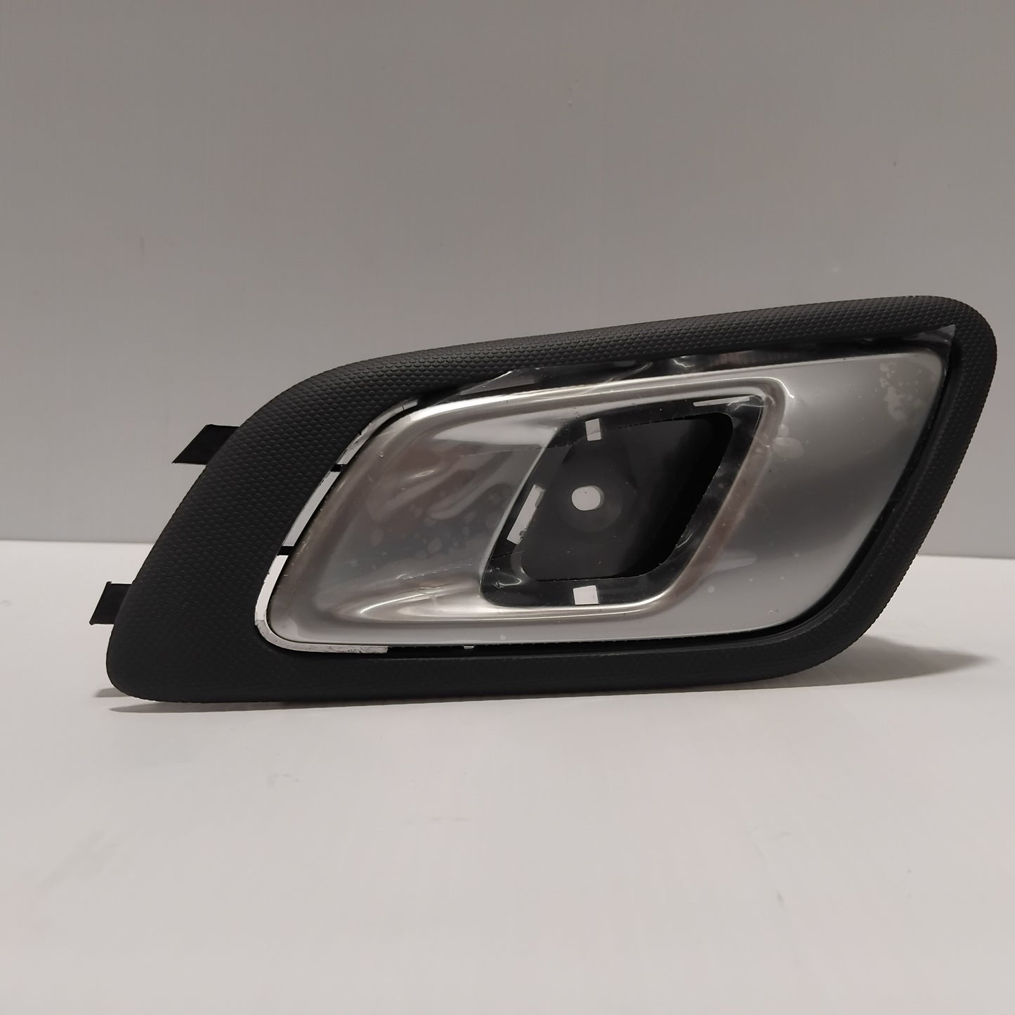 Genuine Rear Left Interior Handle - Ford Ranger 2011-2015 | 1752386