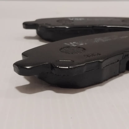 Genuine Mitsubishi Brake Pad Set,Fr | MZ690588