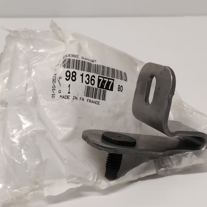 Genuine Exhaust Mounting Bracket - Citroen C3 2009-2013 Petrol | 9813677780