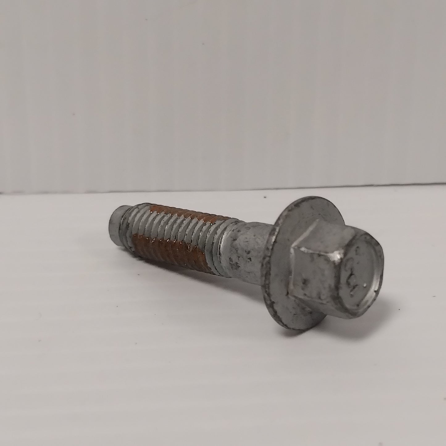 1x Genuine M8x31mm Steering Column Bolt - Ford Edge 2015-2016 | 5310720