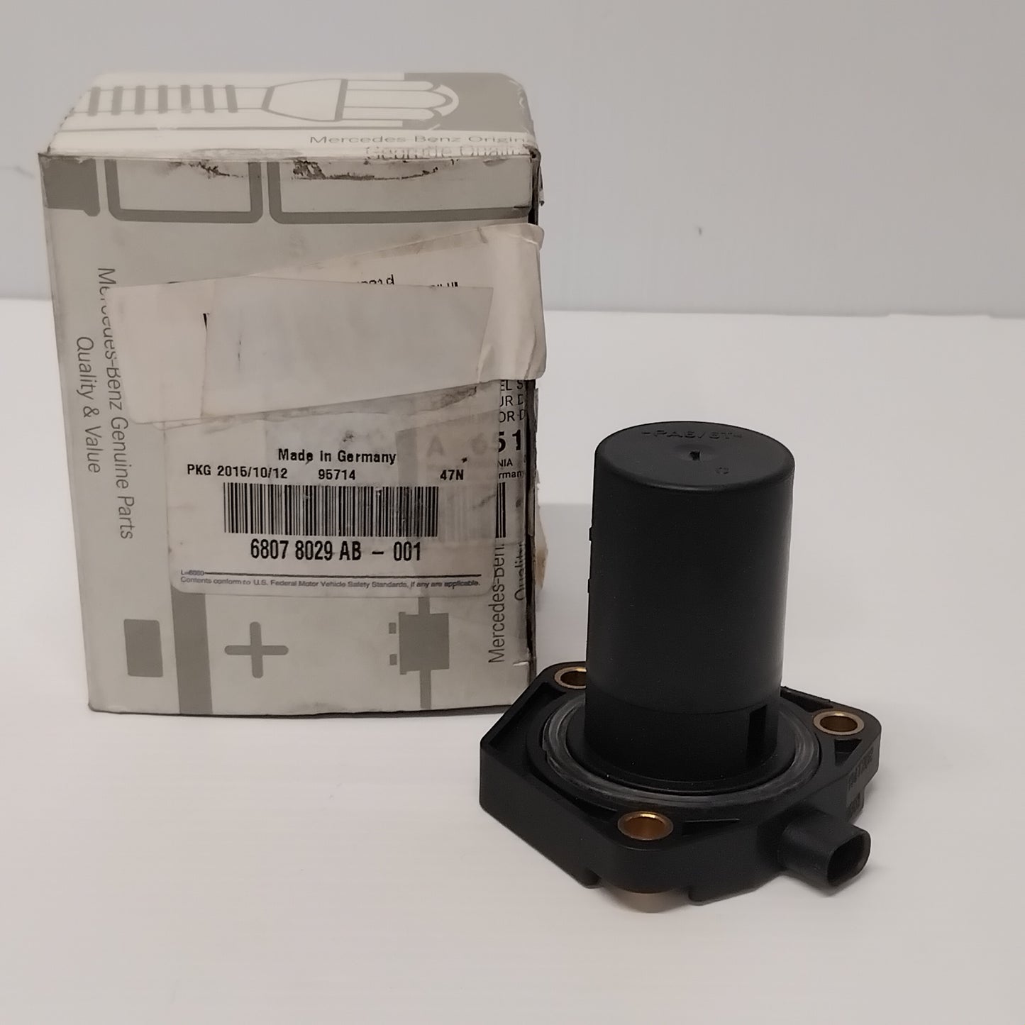 Genuine Oil Pressure Sensor - Jeep Compass 6-Speed Manual RHD | K68078029AB