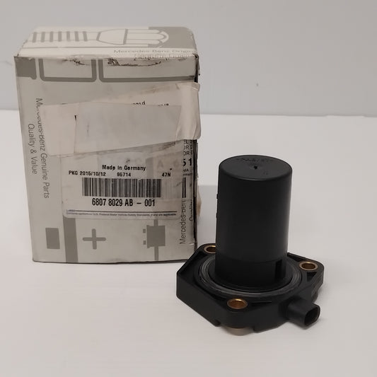 Genuine Oil Pressure Sensor - Jeep Compass 6-Speed Manual RHD | K68078029AB