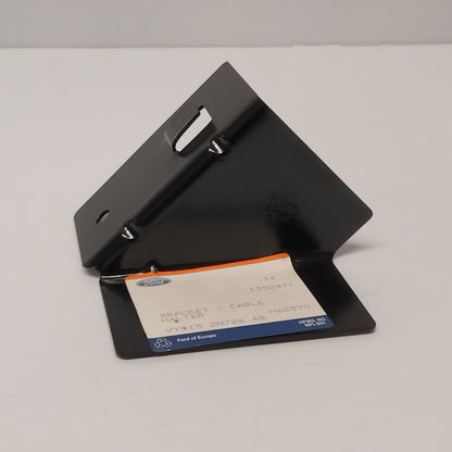 Genuine Hand Brake Cable Support Bracket - Ford Transit 2000-2014 | 1552471