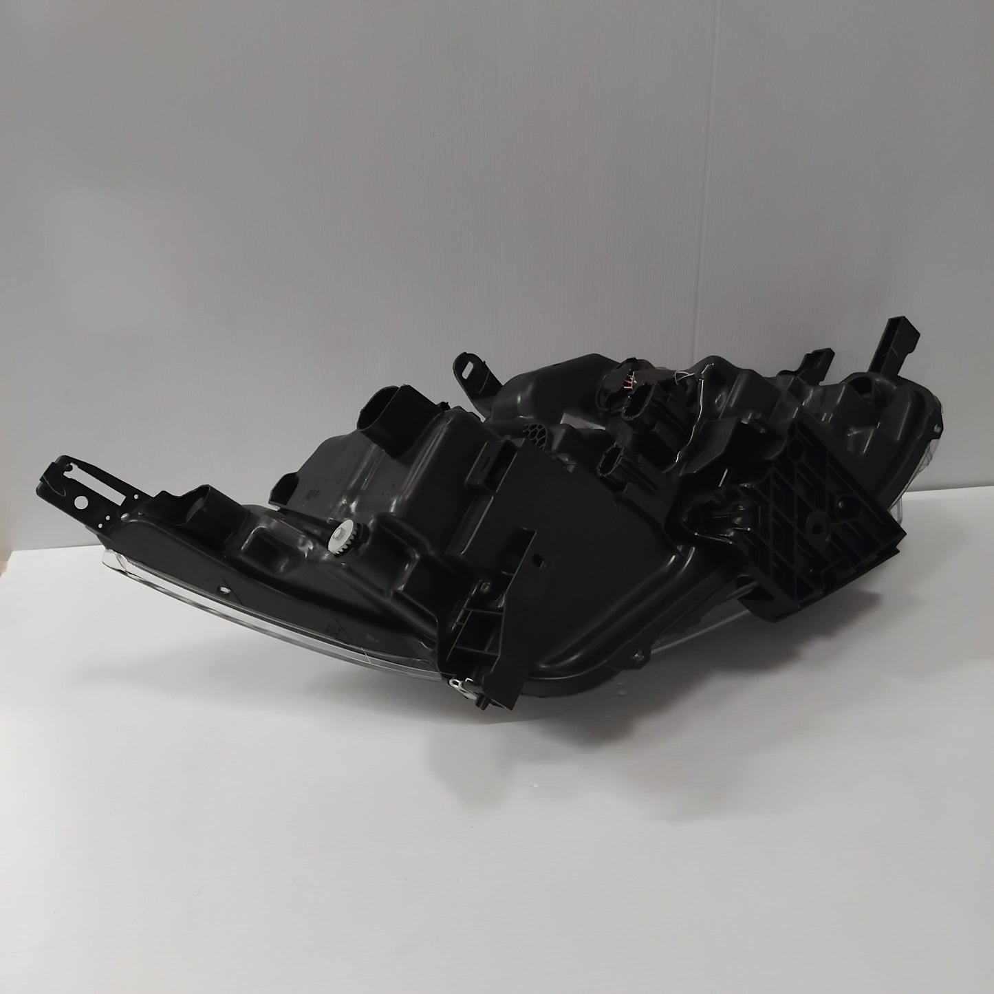 Genuine Left Headlamp - Nissan QASHQAI 2018-2021 | 26060HV55B