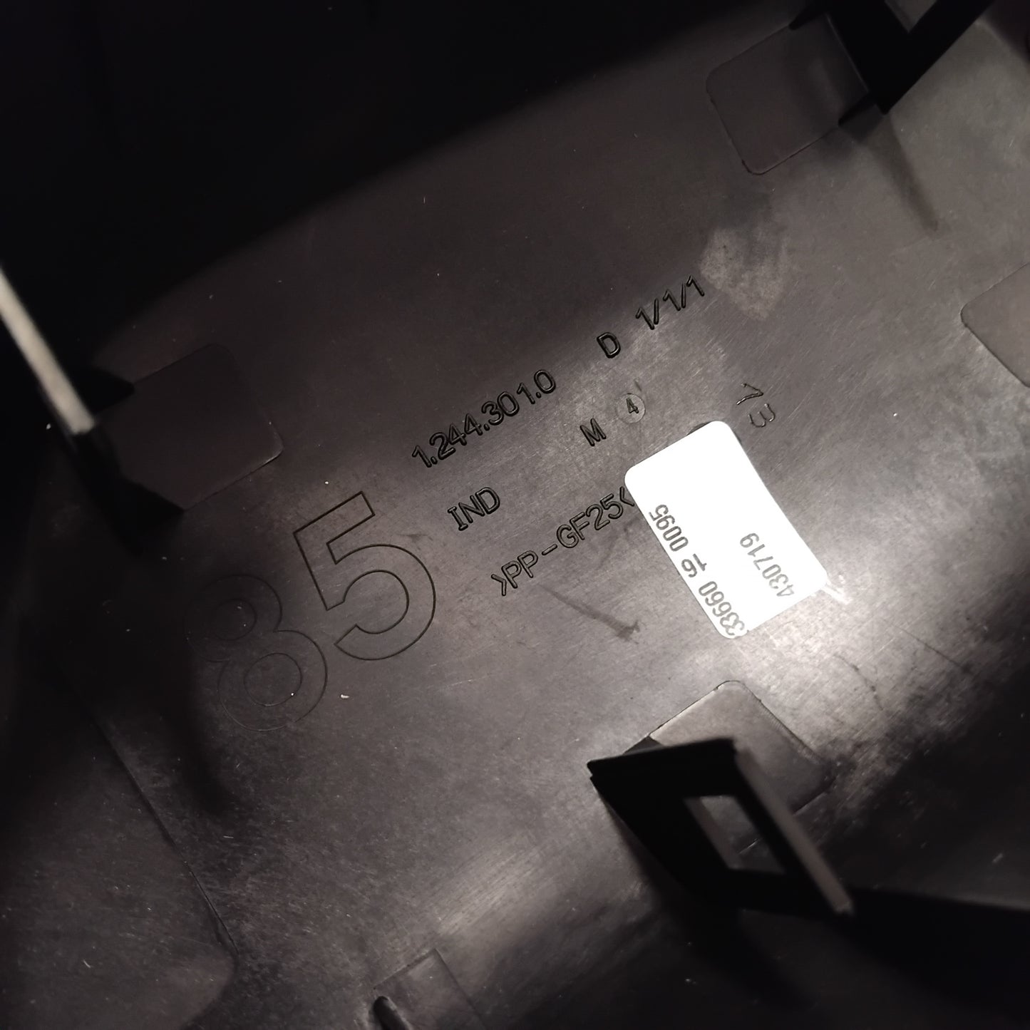 Genuine Renault Moulding Mirr X85 | 82 00 430 719