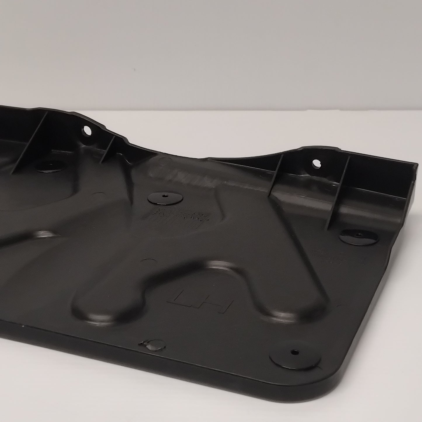 Genuine Left Side Under Cover - Kia Sportage 2010-2015 | 291302S100