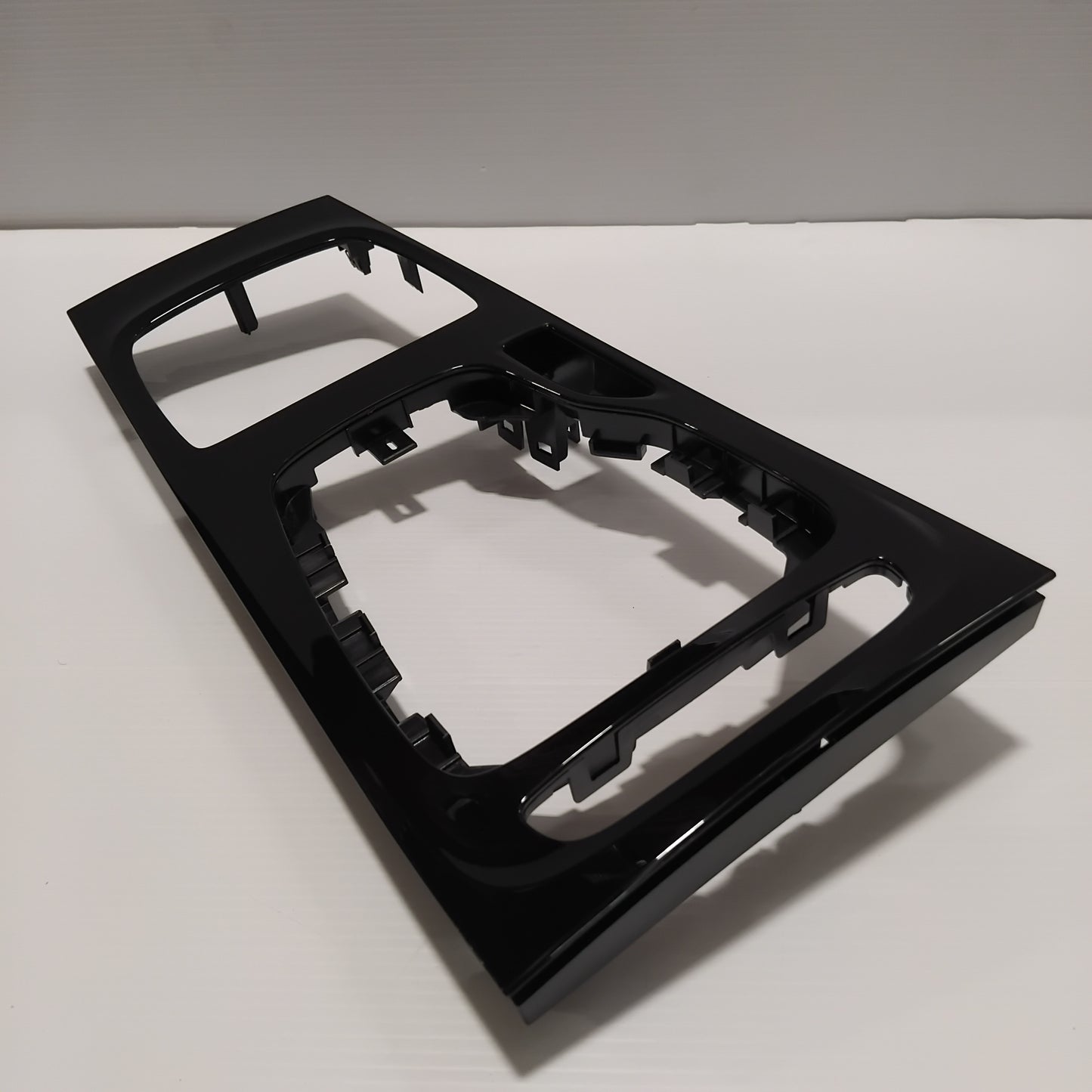 Genuine Vauxhall Console Face | YR003672XU