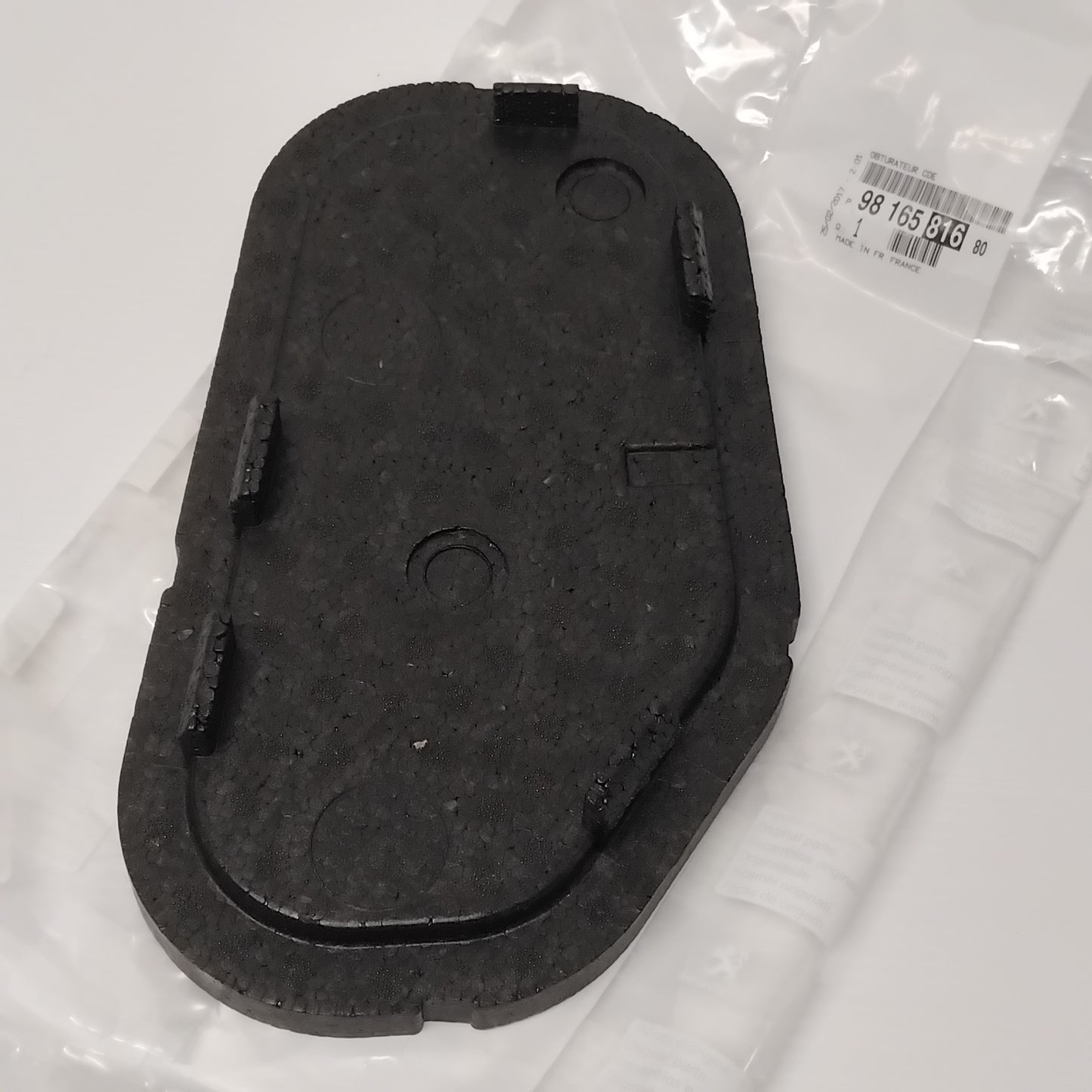 Genuine Fuel Tank Plug - Peugeot Expert IV Diesel | 9816581680