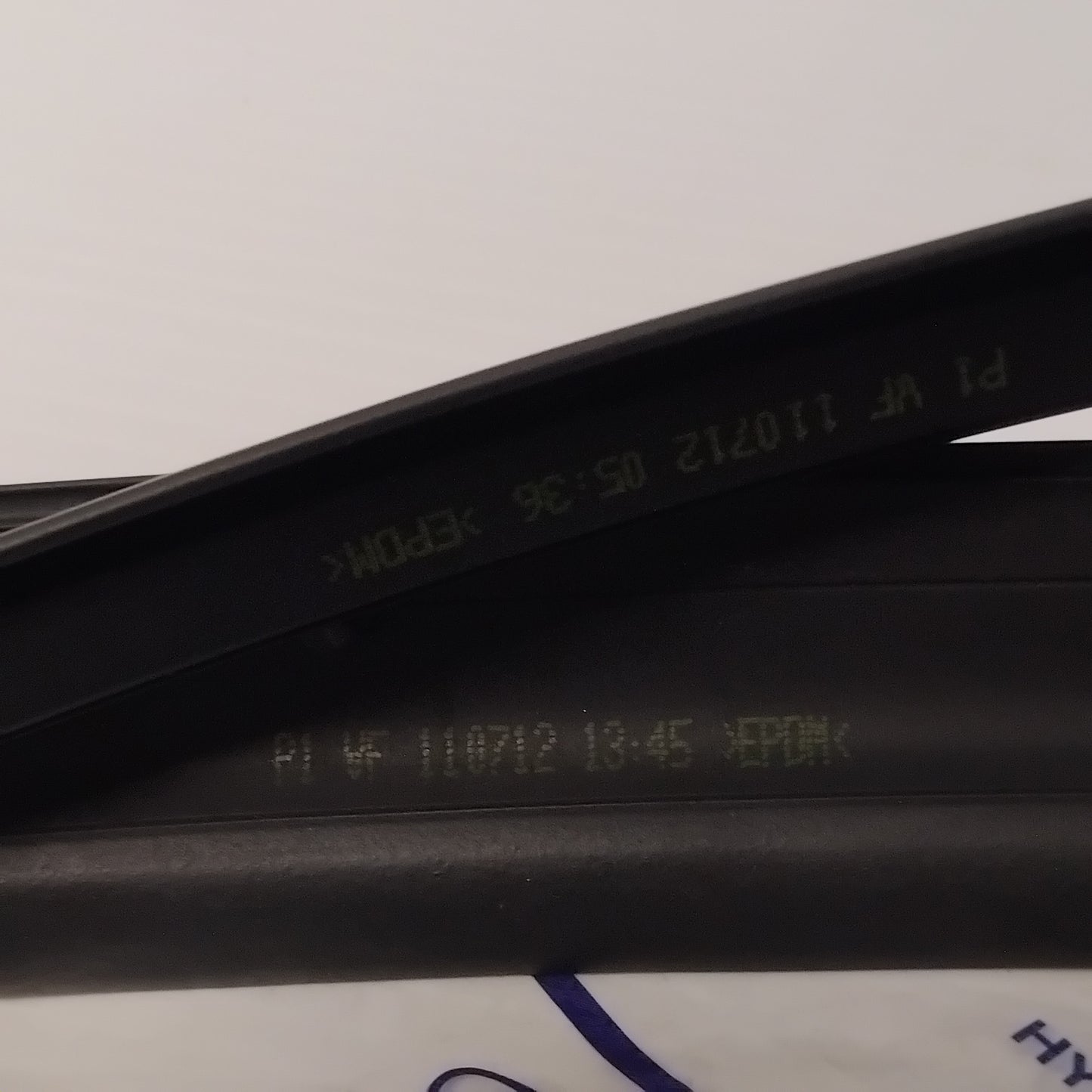 Genuine Hyundai W/Strip Assy-Rr Dr O | 831503Z300