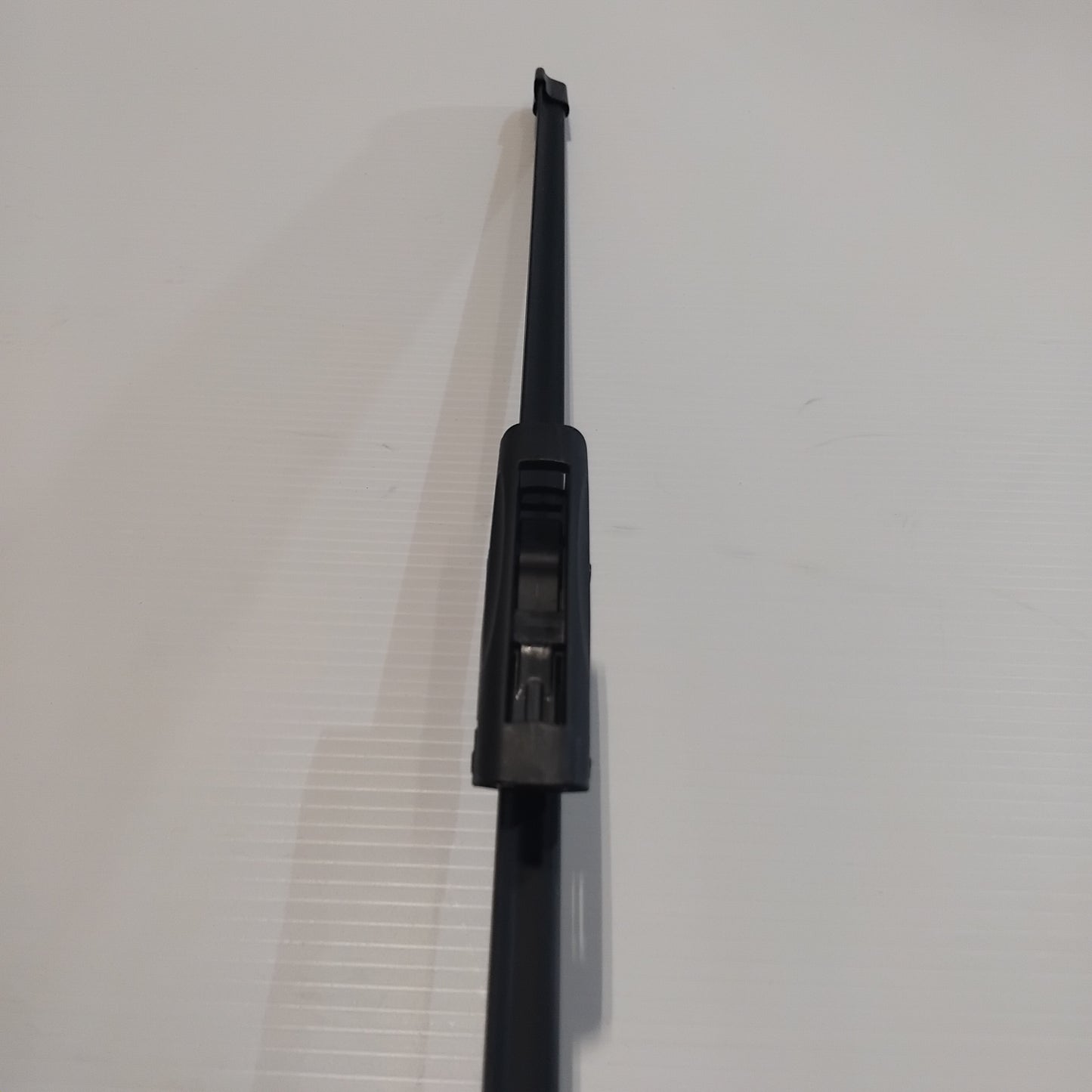 1x Genuine 24" Wiper Blade - Citroen C4 Cactus | 1611870780