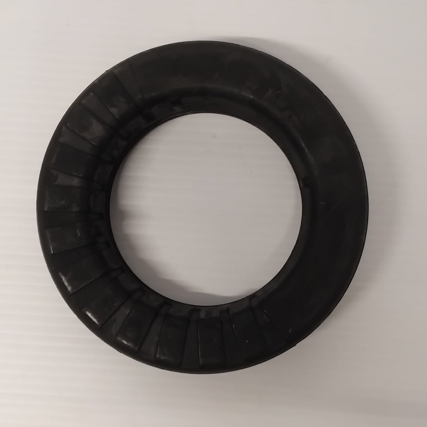 Genuine Rear Suspension Strut Upper Pad - Kia Rio 2011-2017 | 553311W000