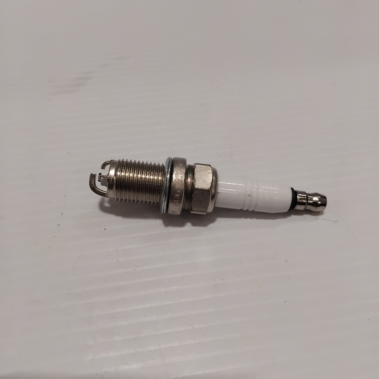 Genuine Renault Spark Plug Motlug | 86 71 016 879