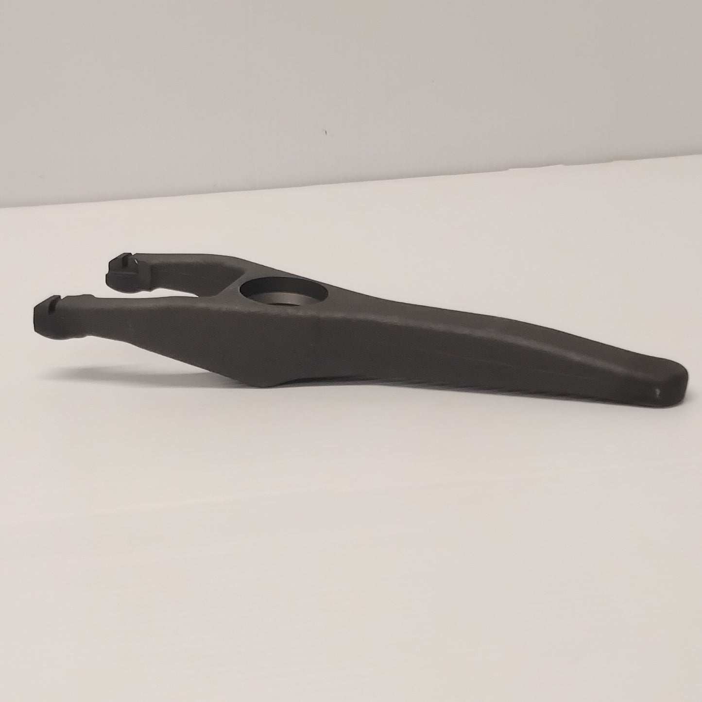 Genuine Clutch Release Lever - Nissan Frontier 2012-2016 2.5 | 305315X00B