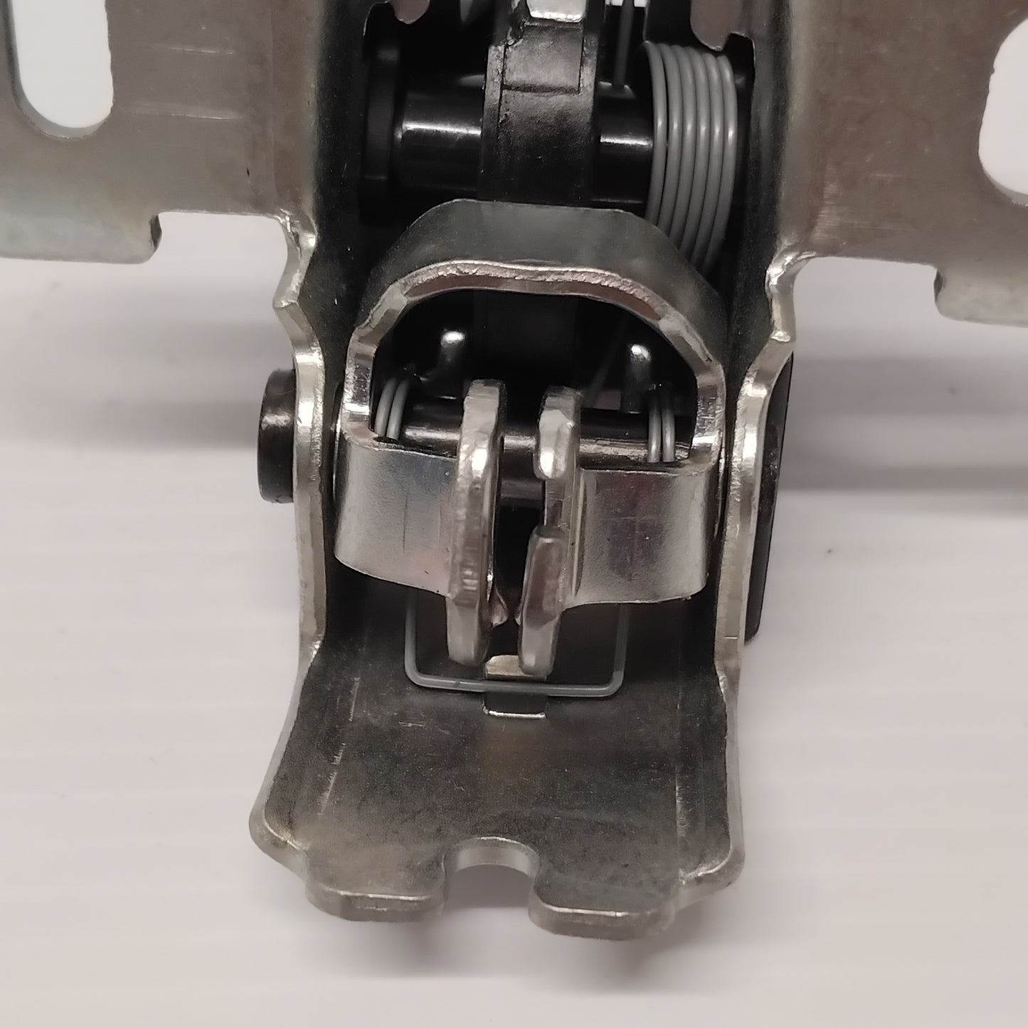 Genuine Renault Lock Rear Door M2 | 77 00 351 415