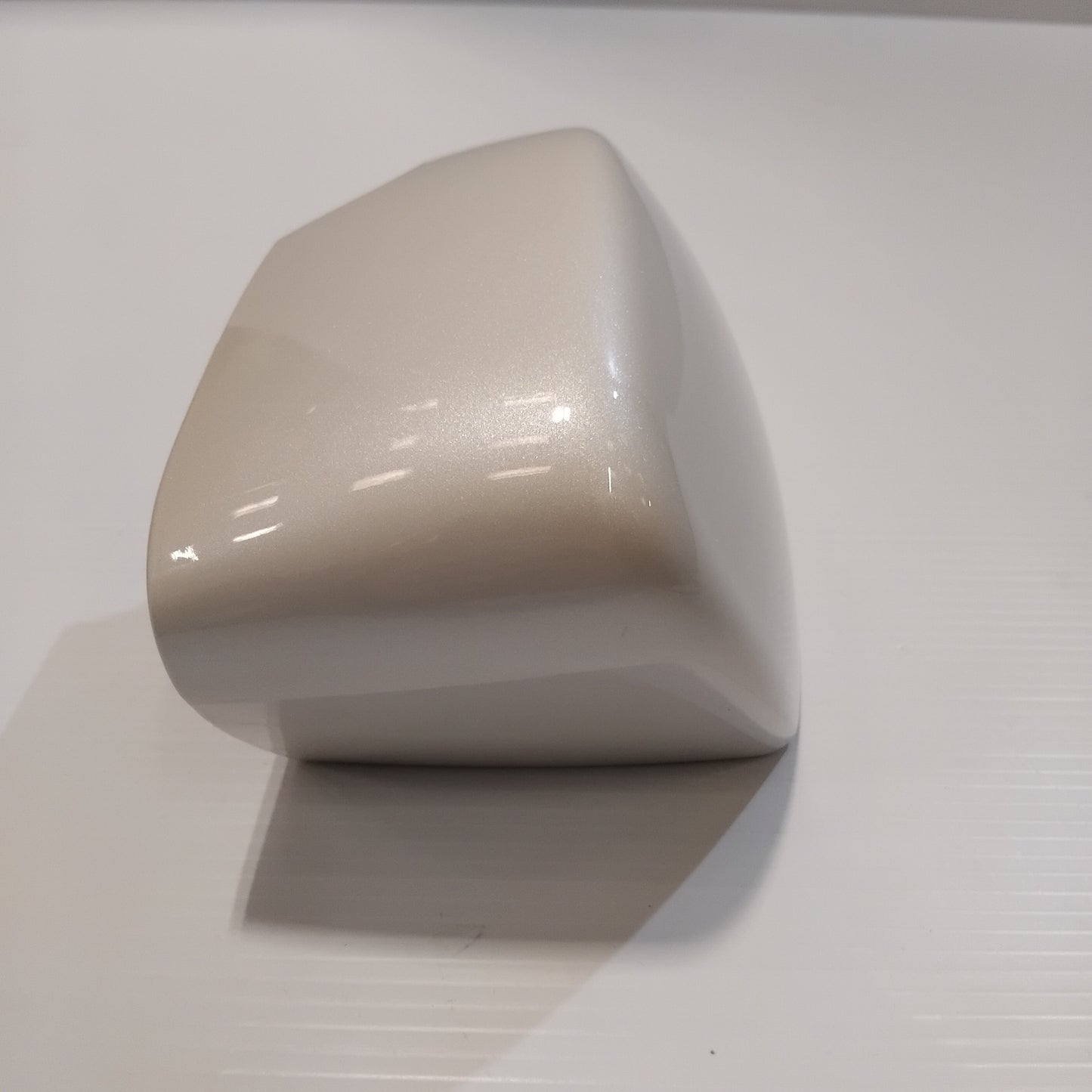Genuine White Platinum - Right Wing Mirror Cap - Ford Kuga 2013-2020 | 1828391