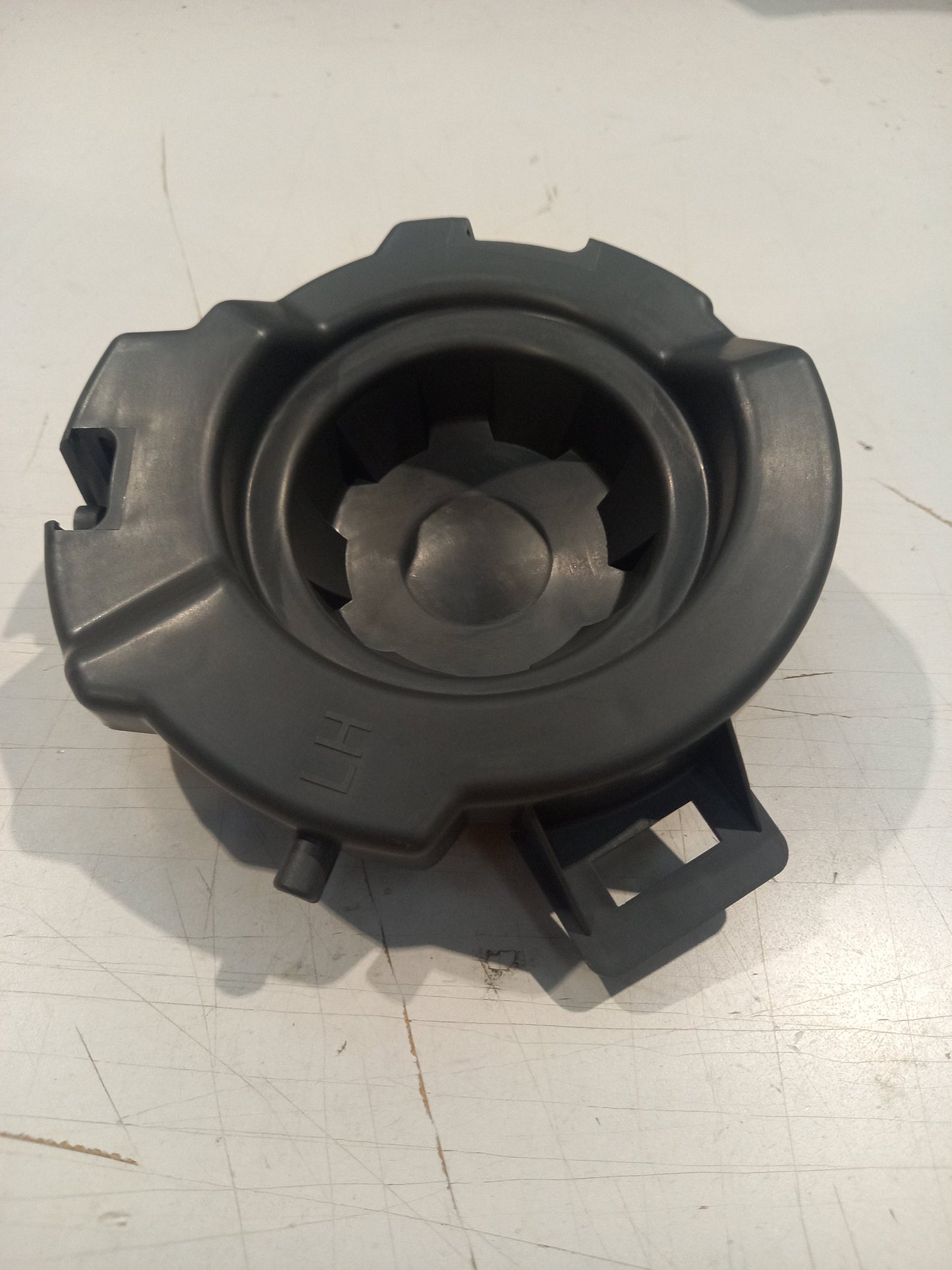 Genuine Nissan Finisher-Front | 62257EB300