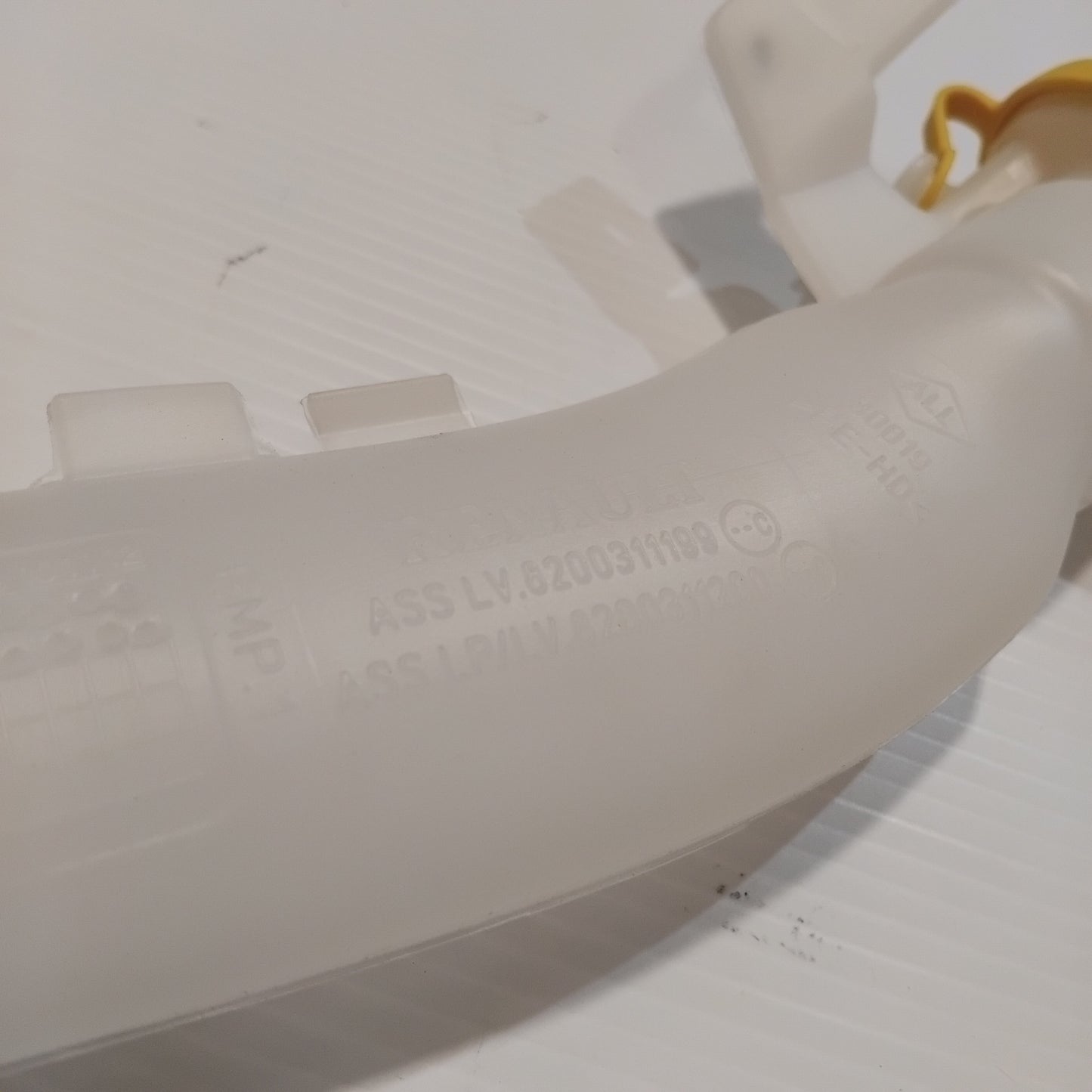 Genuine Renault Reservoir Washer | 82 00 311 199