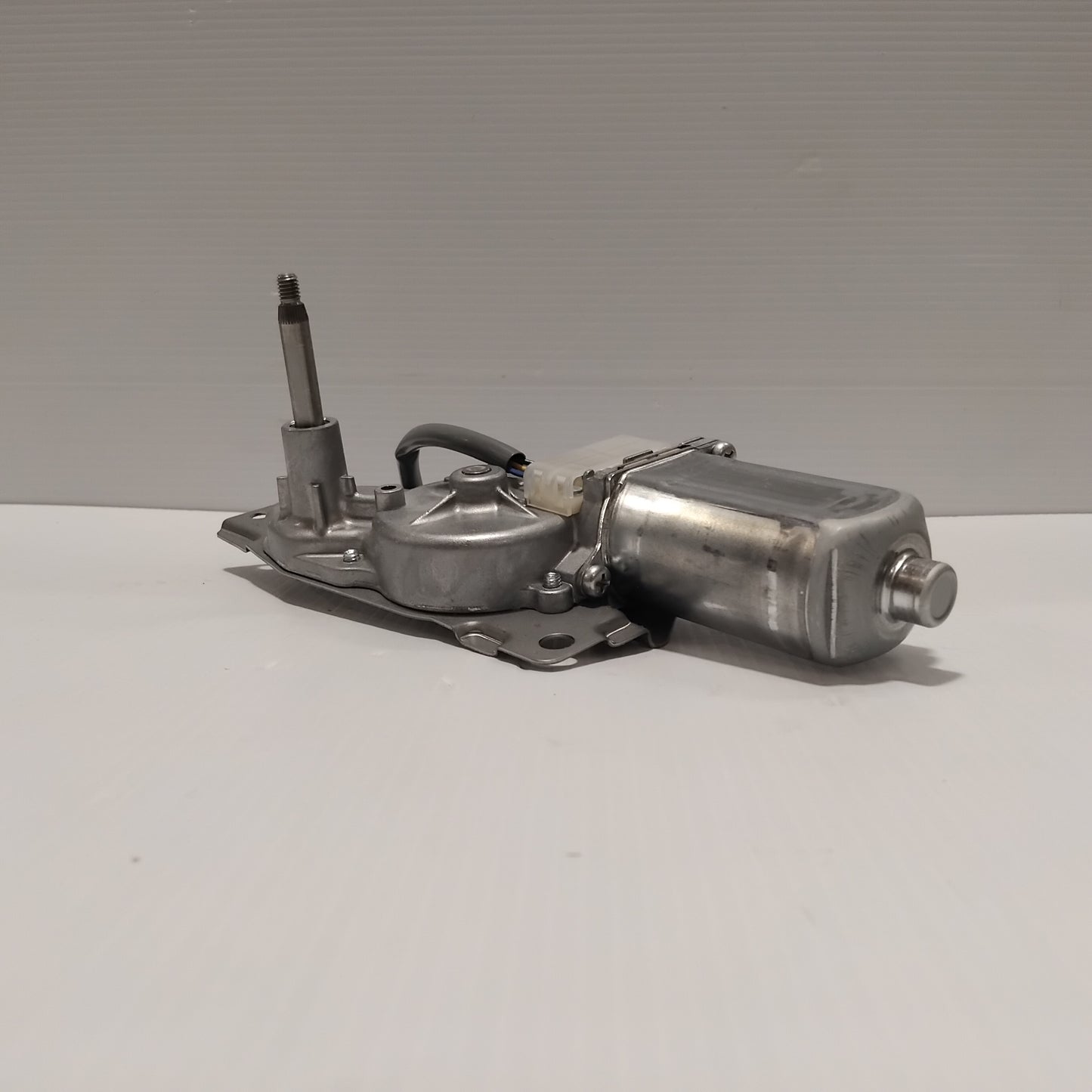 Genuine Suzuki Wiper Assy Rr Window | 38810-81A10-000