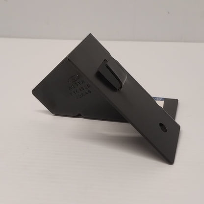 Genuine Hand Brake Cable Support Bracket - Ford Transit 2000-2014 | 1552471