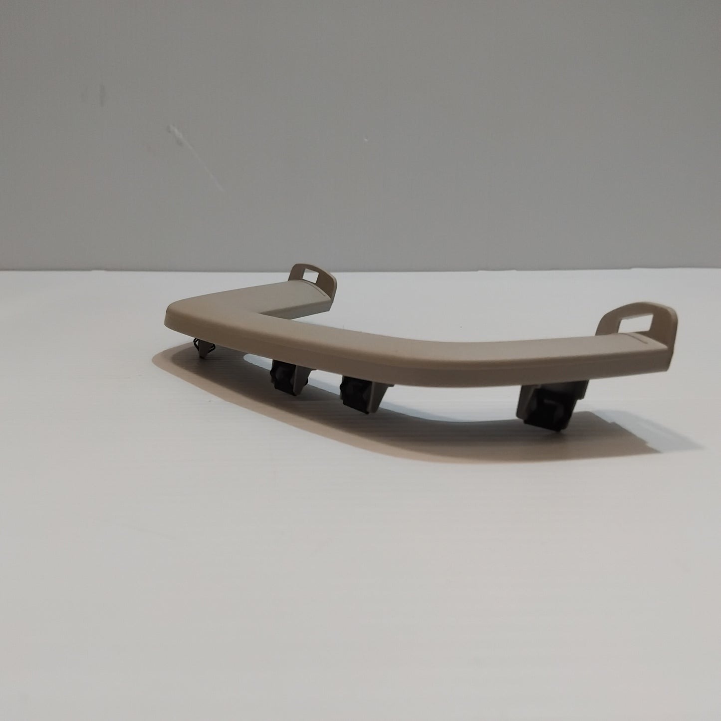 Genuine Ford Handle - Assist | 2203858
