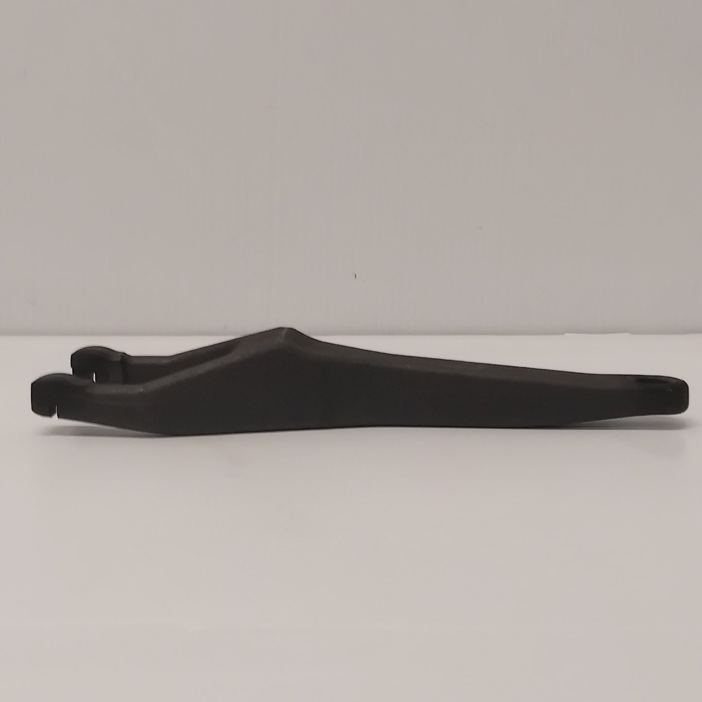 Genuine Clutch Release Lever - Nissan Frontier 2012-2016 2.5 | 305315X00B