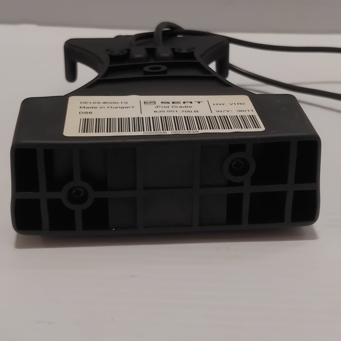 Genuine SEAT Holder | 6J0051700B