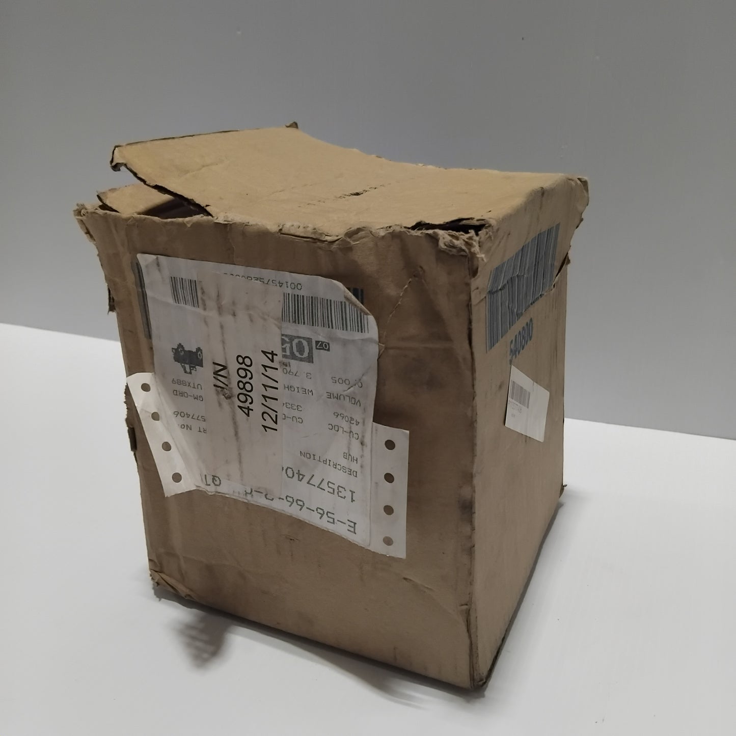 Genuine Vauxhall Hub | 13577406