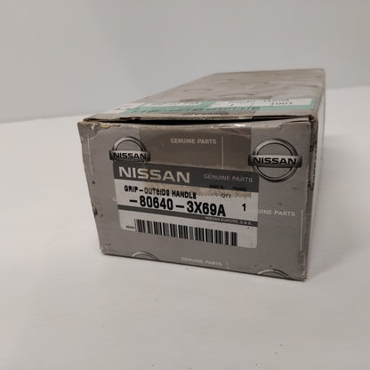 Genuine Front Door Exterior Handle - Nissan Pathfinder 2007-2009 | 806403X69A