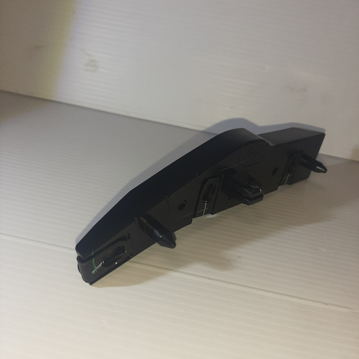 Genuine Ford Bracket - Bumper Mounting (Ford Ranger 2022)| 2610258