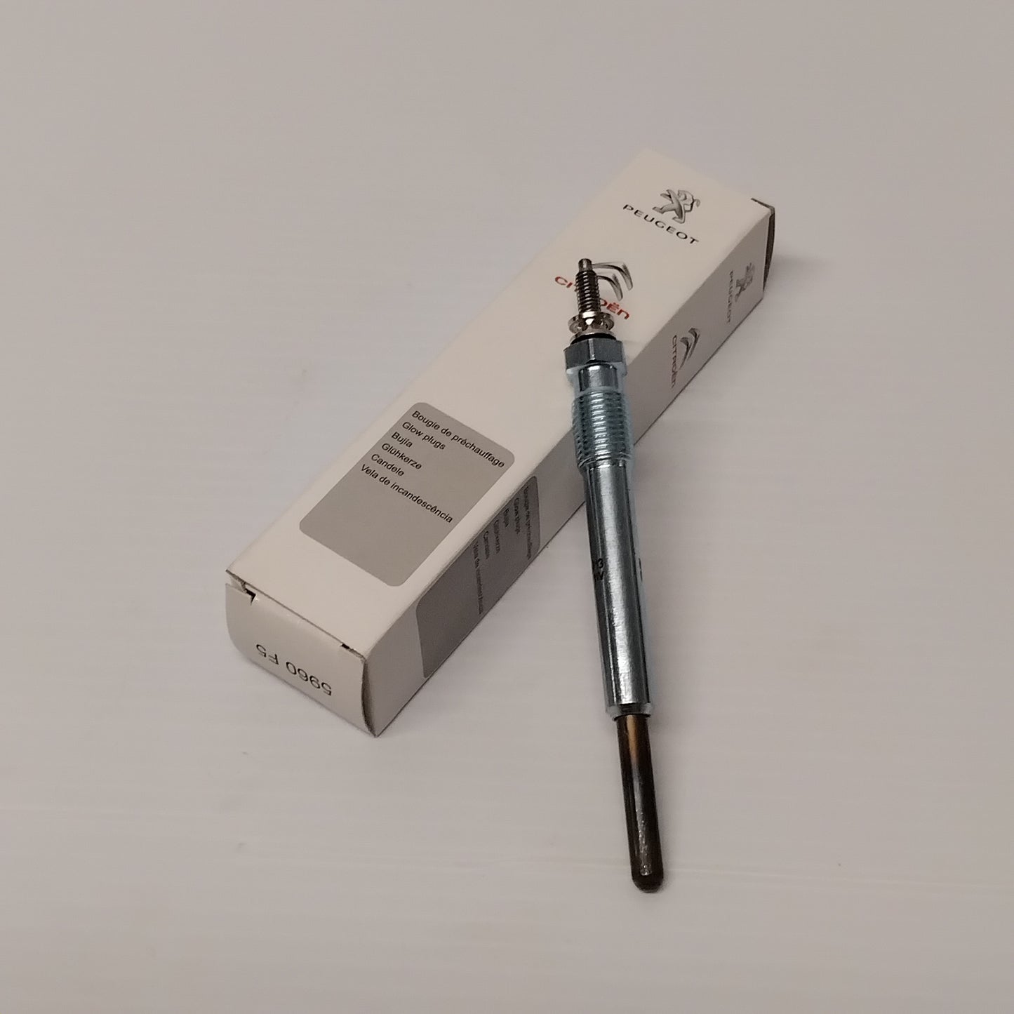 Genuine Preheating Plug - Citroen C5 / Peugeot 807 2.0 Turbo Diesel | 5960F5