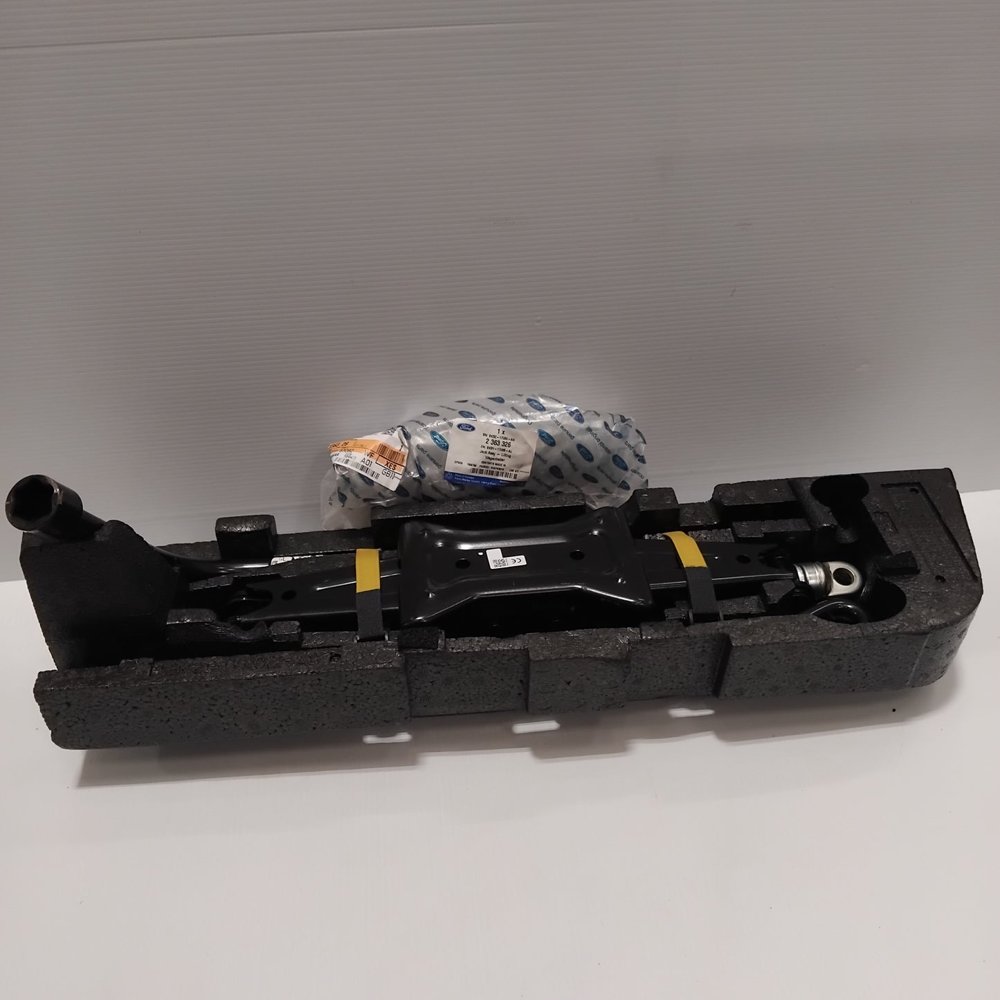 Genuine Lifting Jack Set - Ford Transit 2014- | 2363326