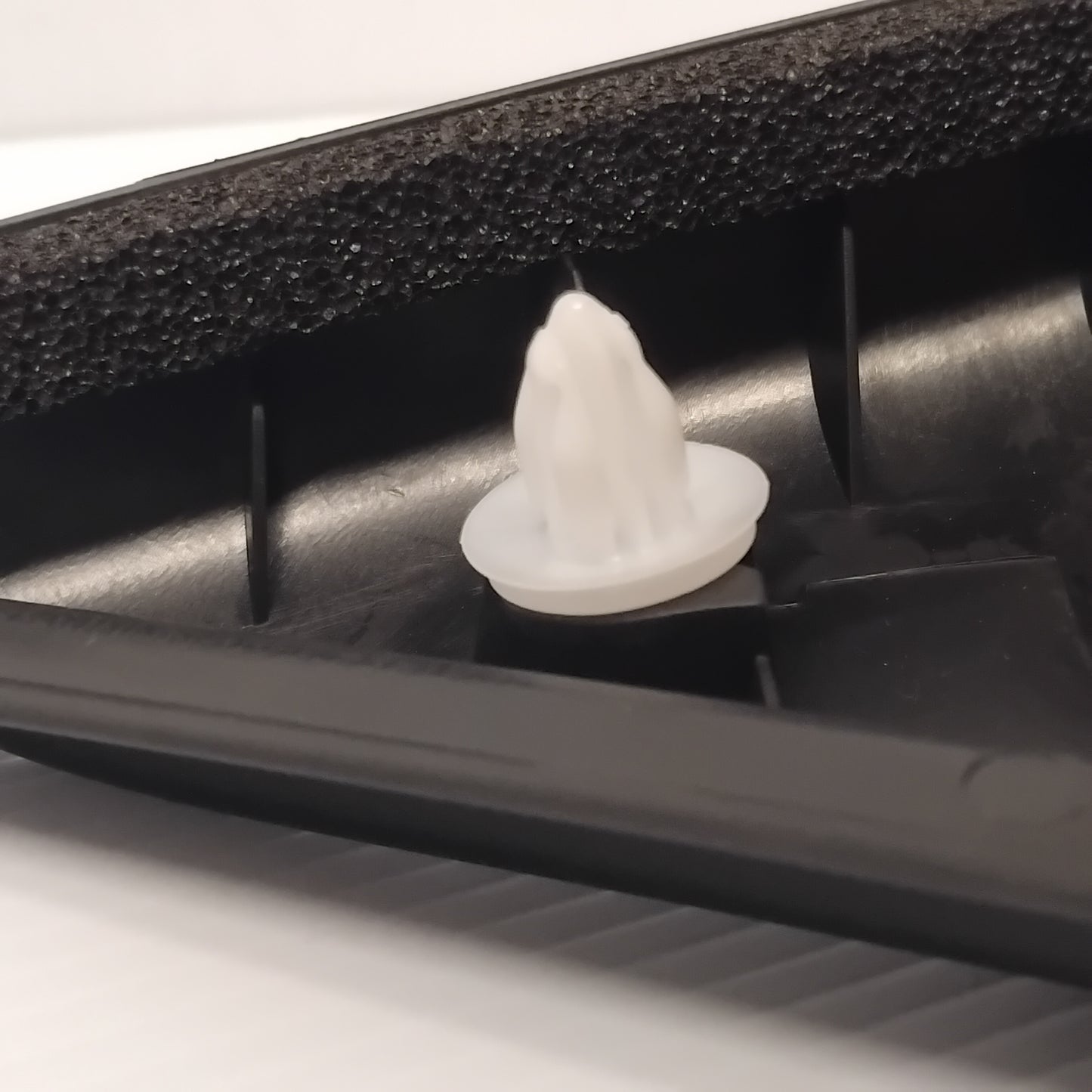 Genuine Suzuki Garnish Lh (Black) | 84790-63J10-5PK