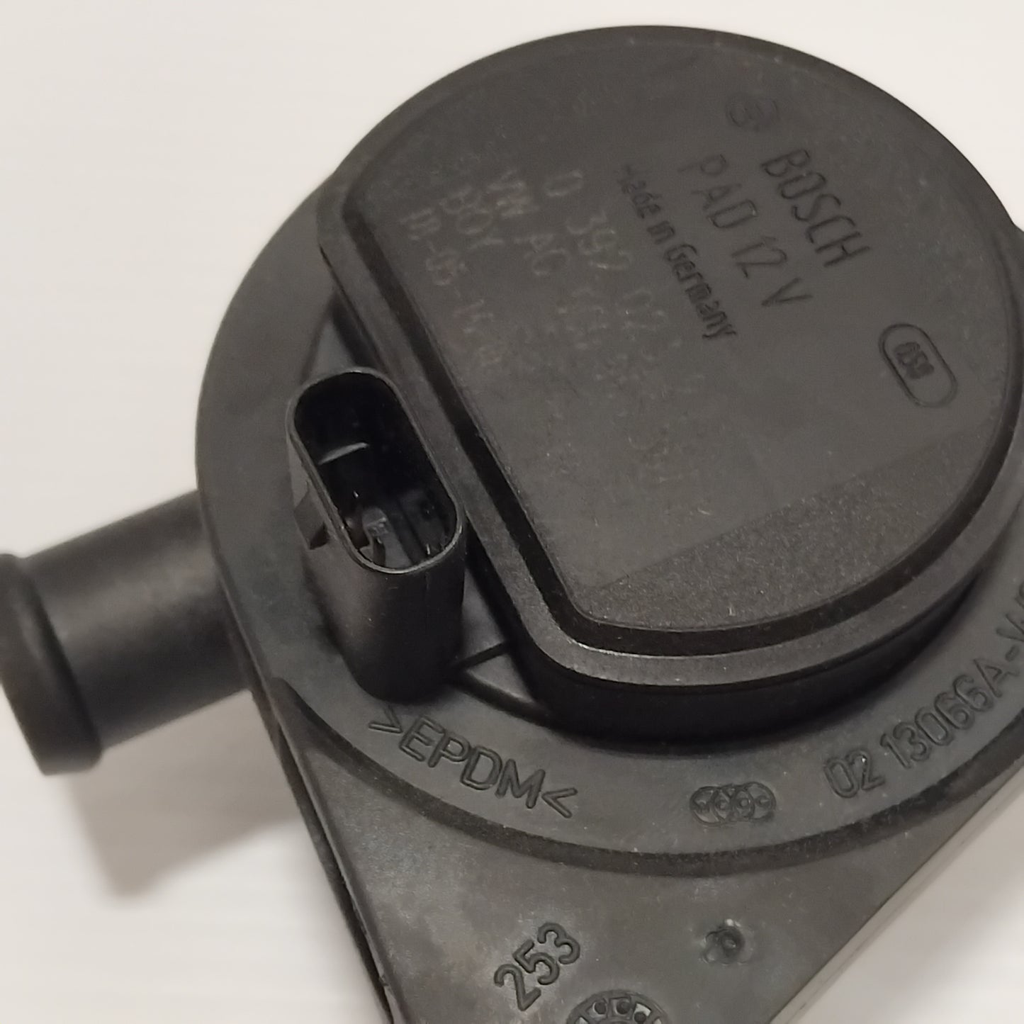 Genuine SEAT Water Pump | 5G0965567A