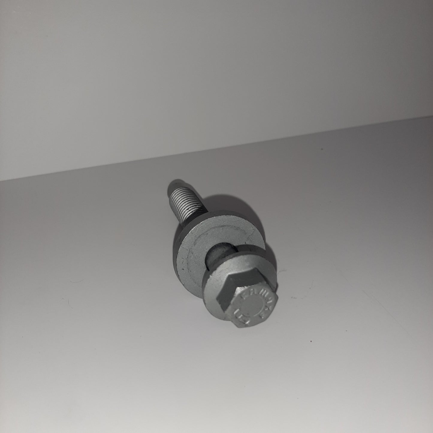 Genuine Ford Bolt And Washer Assy - Hex.Head | 1444195