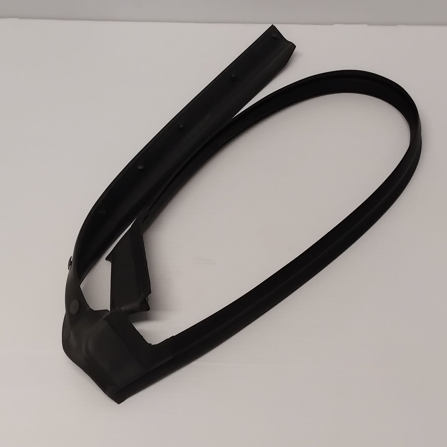 Genuine Hyundai W/Strip Assy-Rr Dr O | 831503Z300