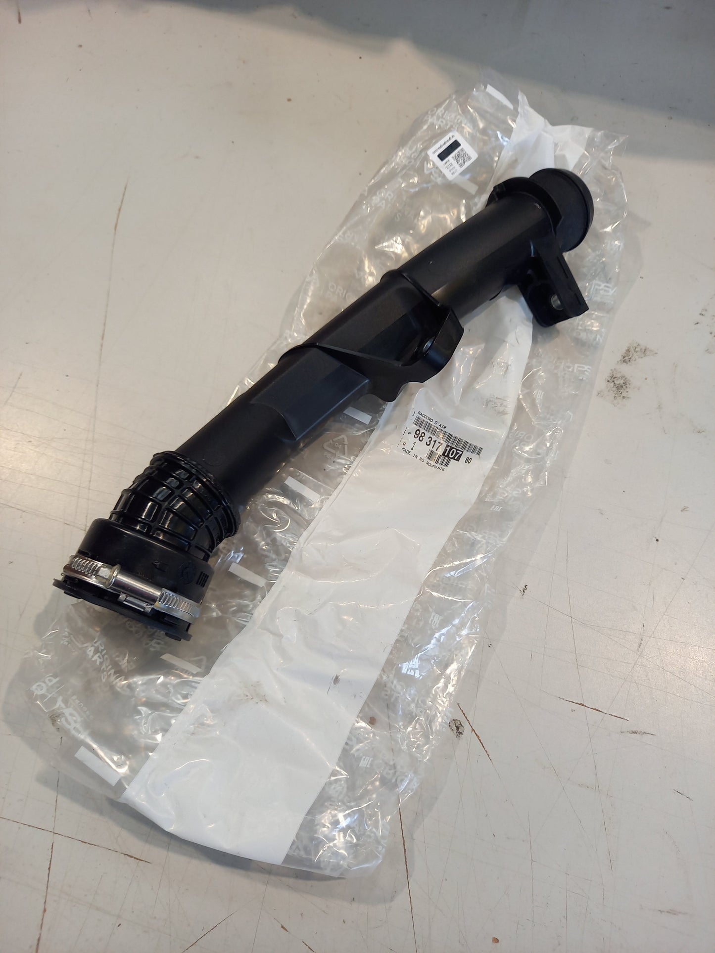 Genuine Peugeot Air Hose | 9831710780