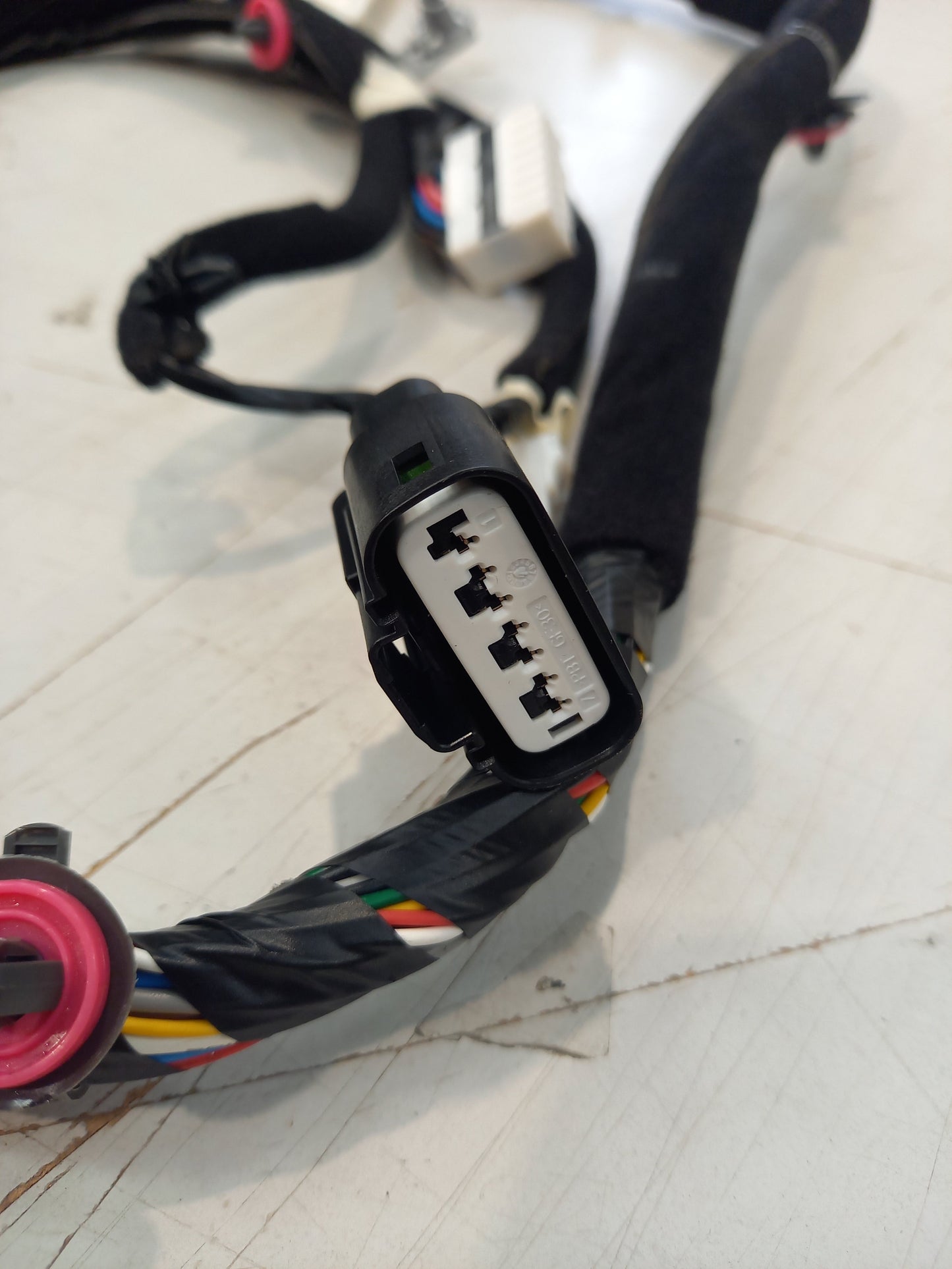 Genuine Kia Wiring Assy-Fr Dr,Dr | 916001W530