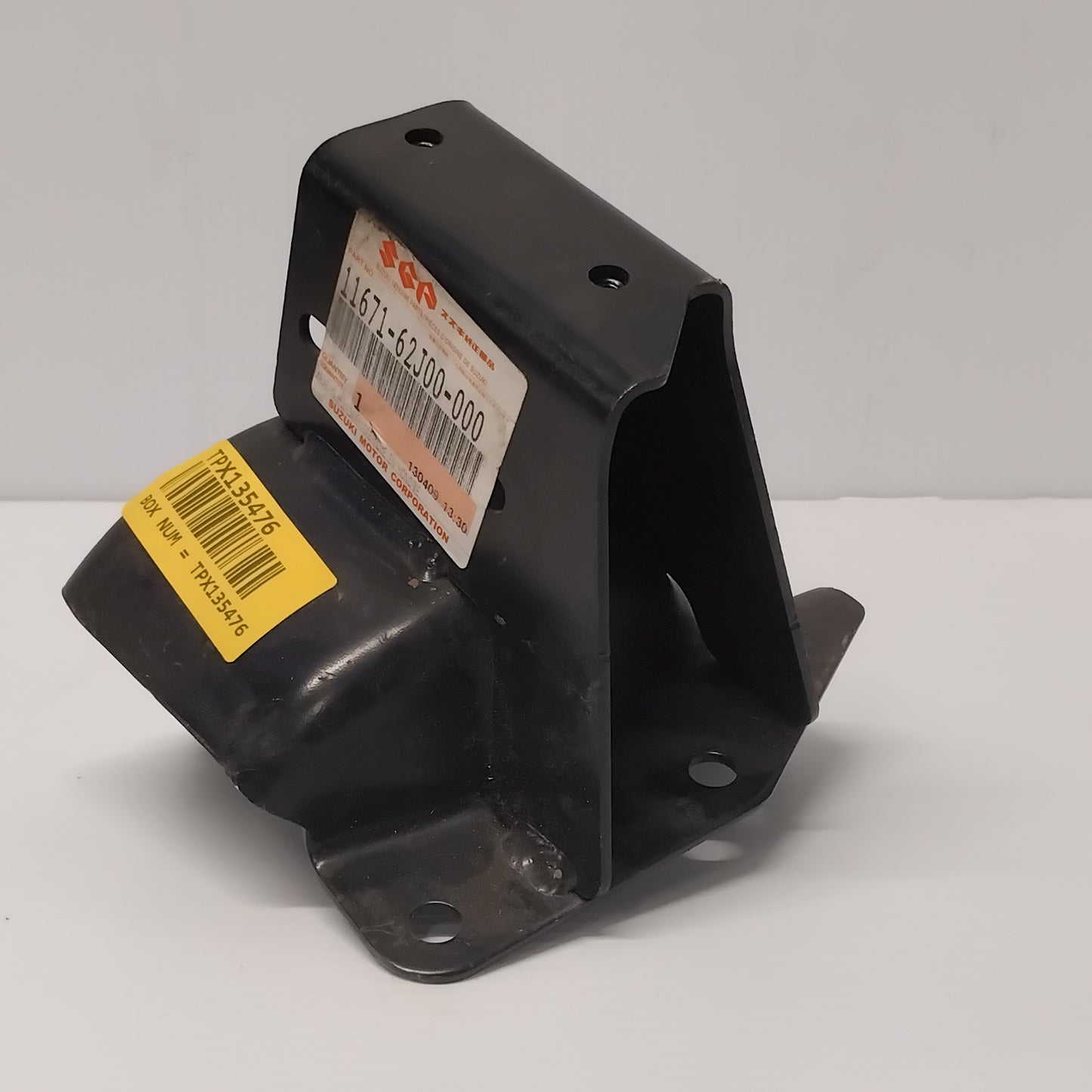 Genuine Suzuki Bracket Eng Lh Mtg Bo | 11671-62J00-000