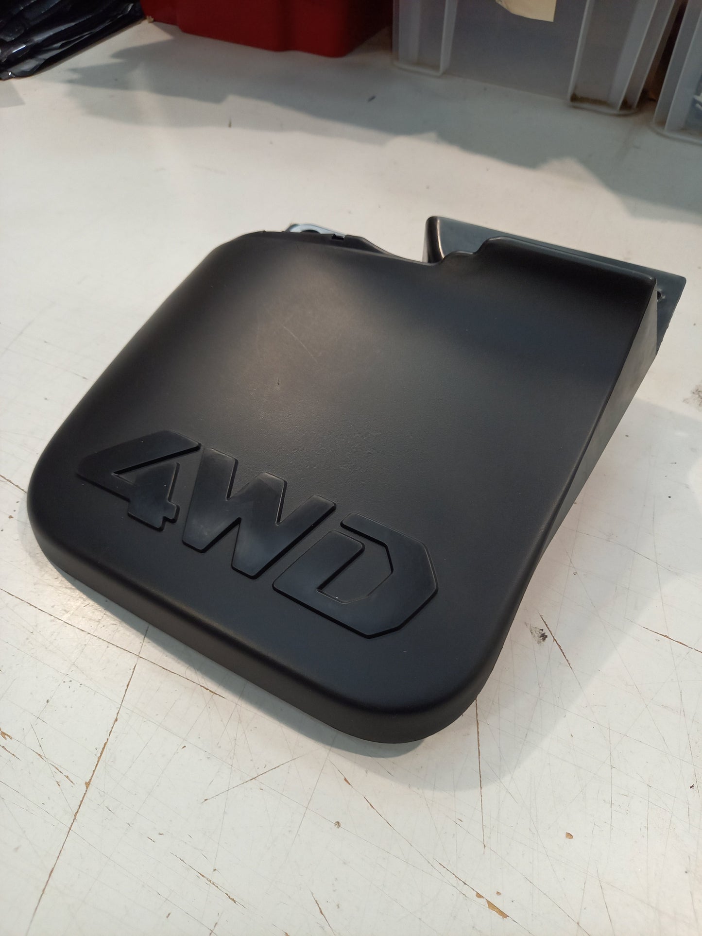 Genuine Mitsubishi Mud Guard,Rr Lh(Black Material | MR437858
