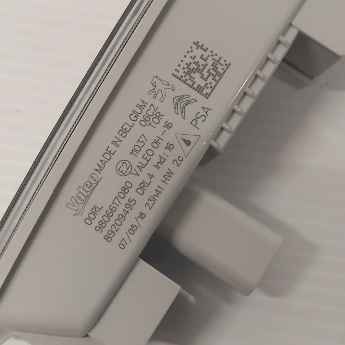 Genuine Front Daytime Running Light - Citroen C3 2010-2016 | 9806617080