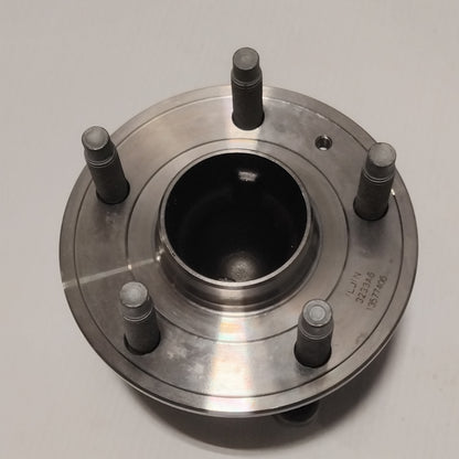 Genuine Vauxhall Hub | 13577406