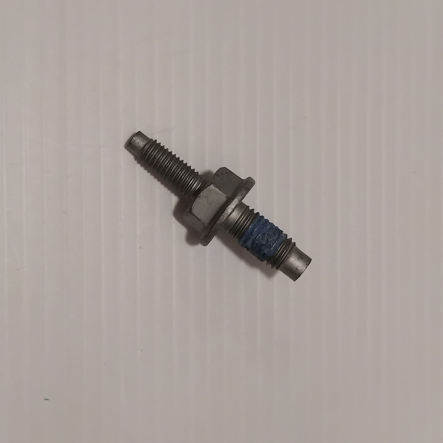 Genuine Ford Bolt | 1818019