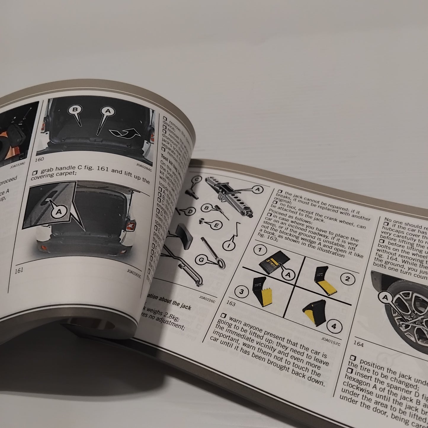 Genuine Fiat Book | 60391112