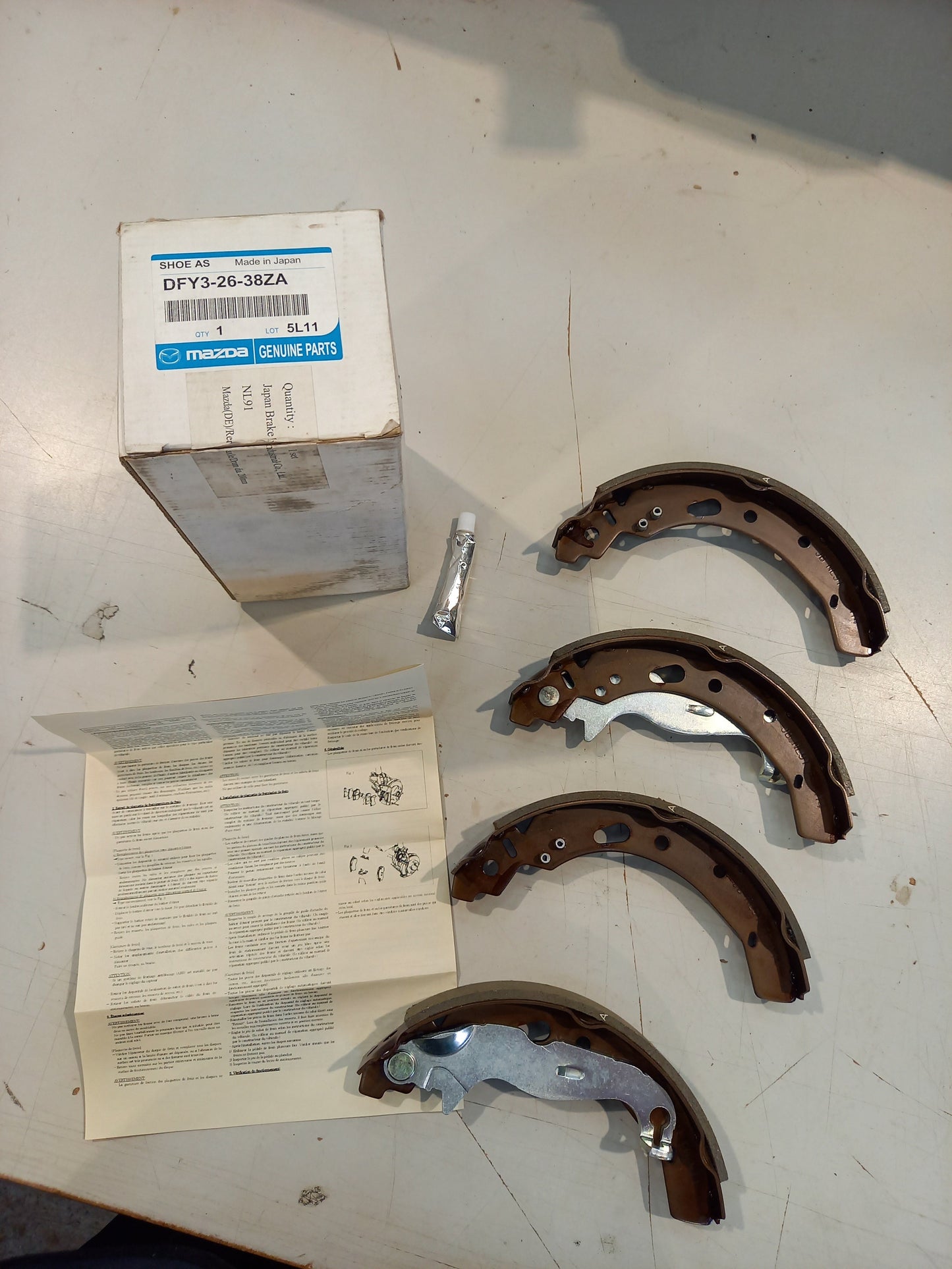 Genuine Mazda Shoe Set,Brake- | DFY32638ZA